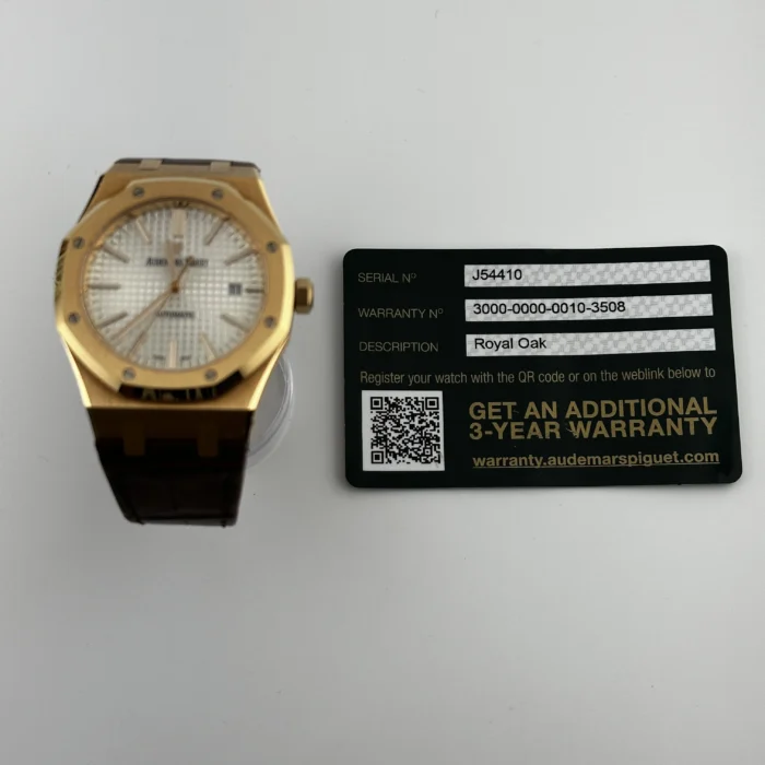 Audemars Piguet Royal Oak Selfwinding White Dial on Leather Strap Ref. 15400OR.OO.D088CR.01 with Card 2019 - Image 7