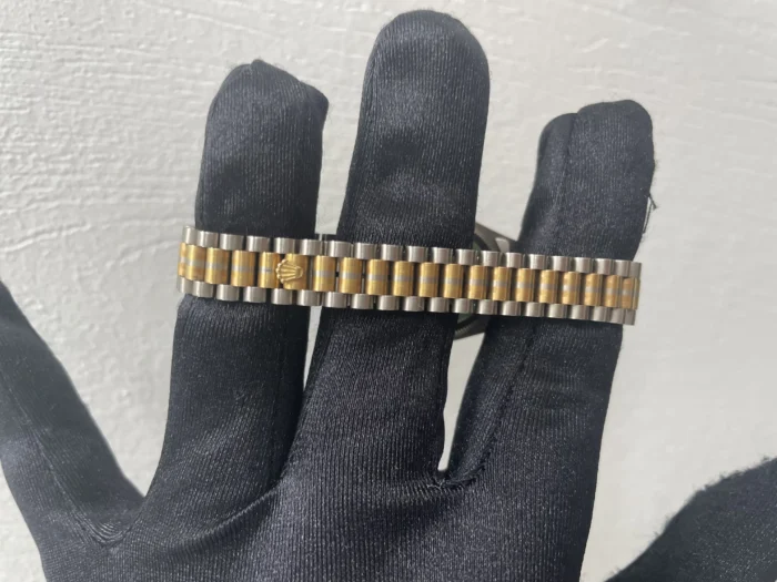 Rolex Datejust Gold Diamond Dial on President Ref. 69179 with Papers 1994 - Image 2