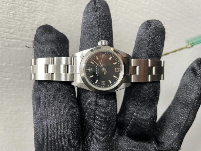 Rolex Oyster Perpetual Black Dial on Oyster Ref. 67180 with Papers 1995 - Image 2