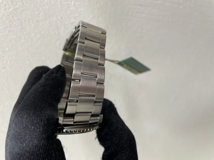Rolex GMT-Master Black Dial on Oyster Bracelet Ref. 16700 with Papers 1997 - Image 5