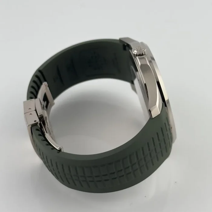 Patek Philippe Aquanaut Khaki Green Dial on Strap Ref. 5168G-010 with Papers 2021 - Image 3