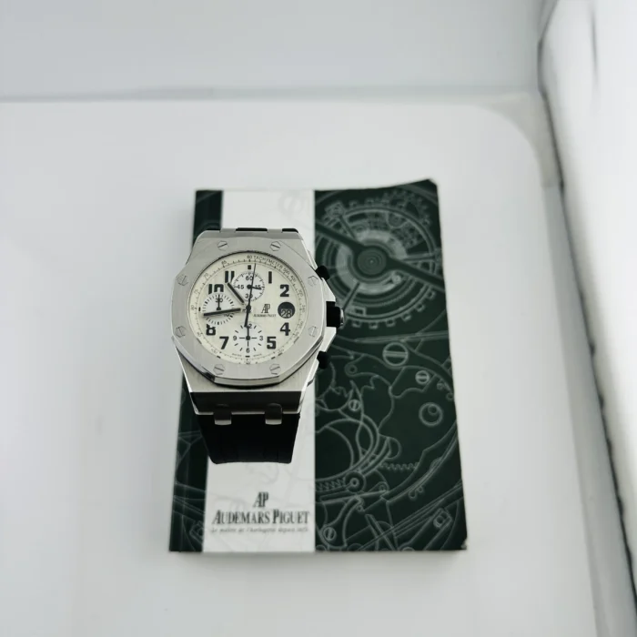 Audemars Piguet Royal Oak Offshore Safari White Dial on Rubber Strap Ref. 26170ST with Papers 2011 - Image 6