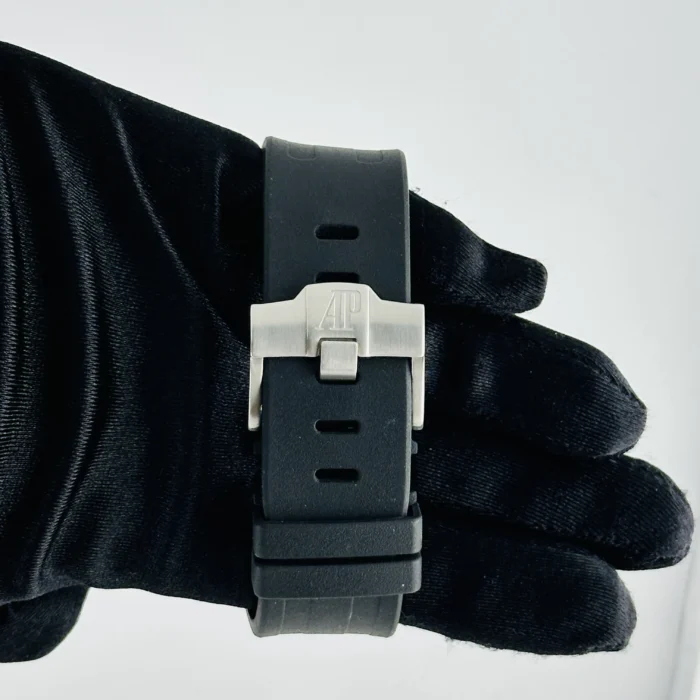 Audemars Piguet Royal Oak Offshore Safari White Dial on Rubber Strap Ref. 26170ST with Papers 2011 - Image 3