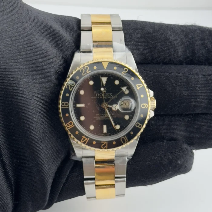 Rolex GMT Master II Black Dial on Oyster Ref. 16713 - Image 2