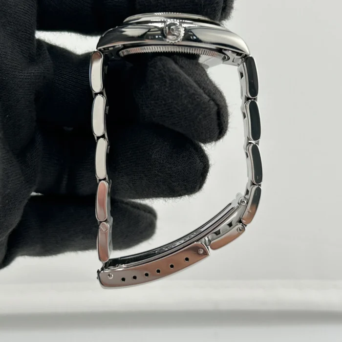 Rolex Oyster Perpetual Salmon Dial on Oyster Bracelet Ref. 67480 - Image 5