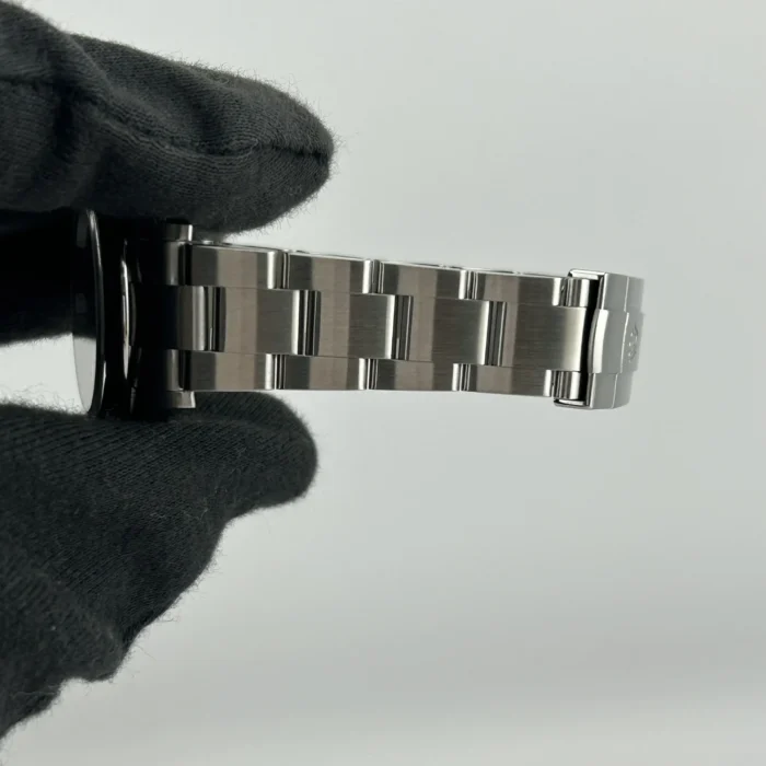 Rolex Oyster Perpetual 31 Blue Dial on Stainless Steel Ref. 277200 - Image 5