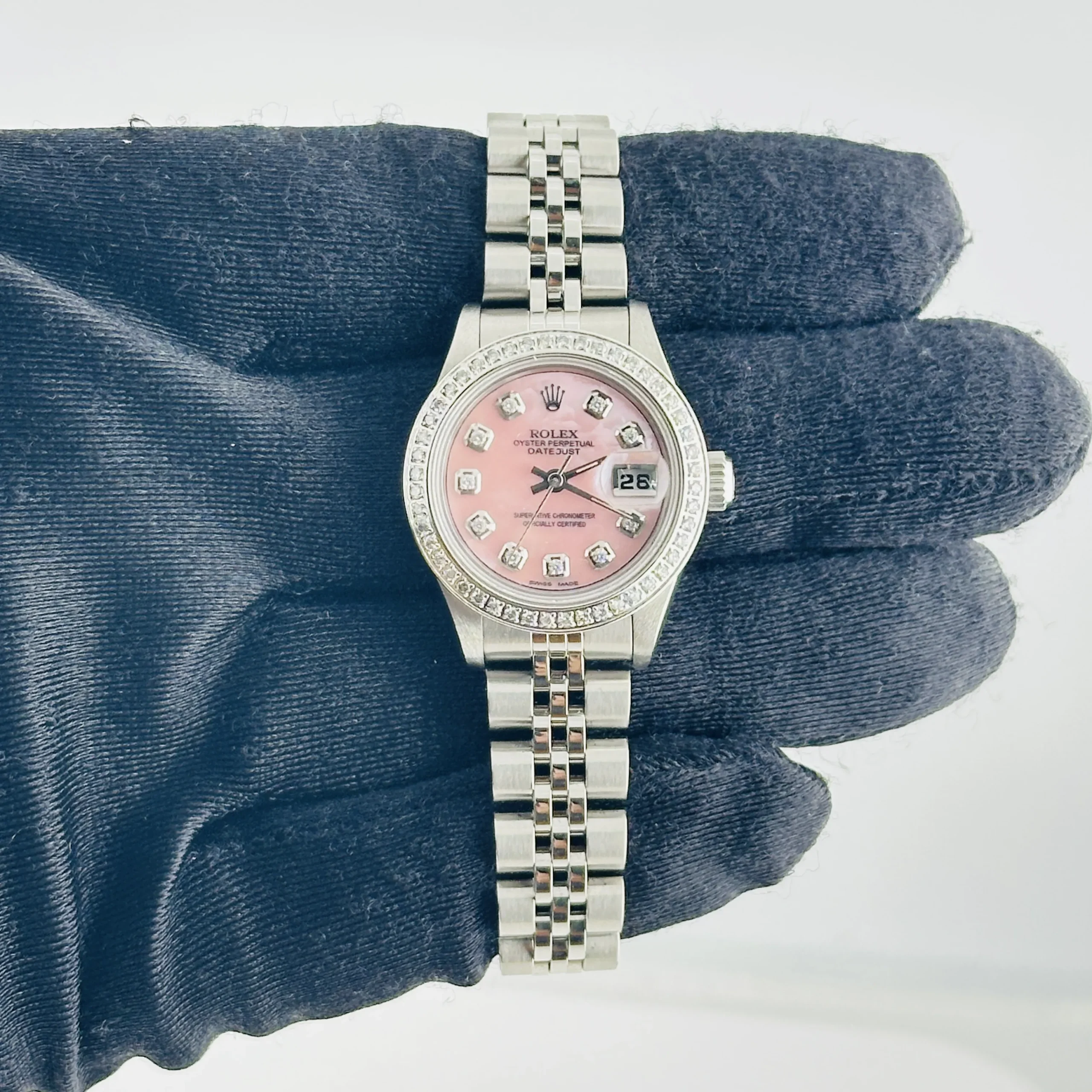20375394_ez1h2yhahhvoycnqzd9skm1bhgcd.webp Rolex Datejust Lady AM Pink Diamond Dial on D-Link Jubilee Bracelet Ref. 69174 with Papers - Image 1