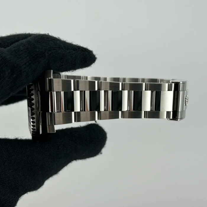 Rolex GMT-Master II Black Dial on Oyster Ref. 116710LN with Card (New Style White) 2016 - Image 5