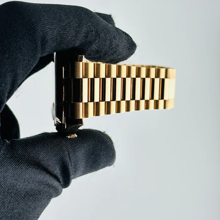 Rolex Day Date Sundust Baguette Dial on President Bracelet Ref. 228235 with Card (New Style White) 2019 - Image 5