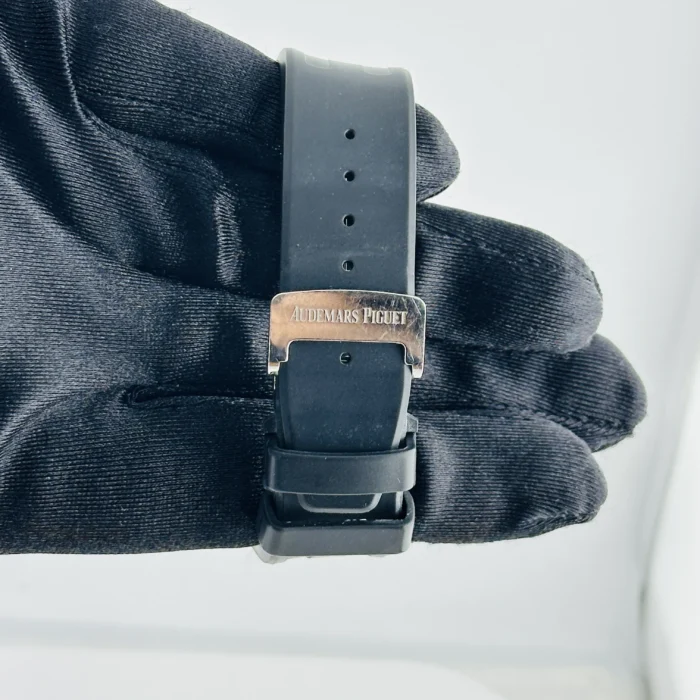 Audemars Piguet Royal Oak Offshore Chronograph Black Arabic Chrono Dial on Rubber Strap Ref. 26048SK.ZZ.D002CA.01 with Papers 2015 - Image 4