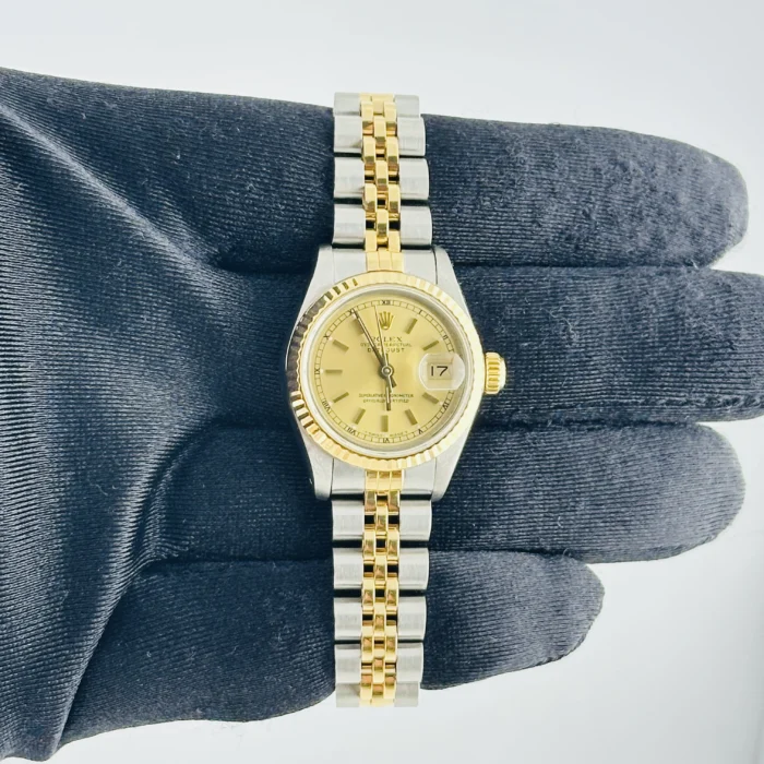Rolex Datejust Lady Champagne Stick Dial on D-Link Jubilee Ref. 69173 with Papers 1989 - Image 2