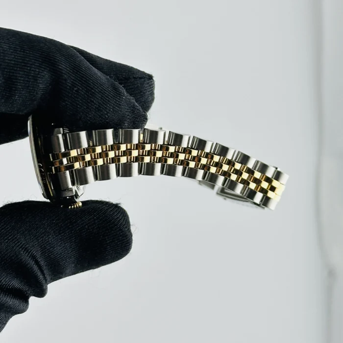 Rolex Datejust Lady Champagne Stick Dial on D-Link Jubilee Ref. 69173 with Papers 1989 - Image 5