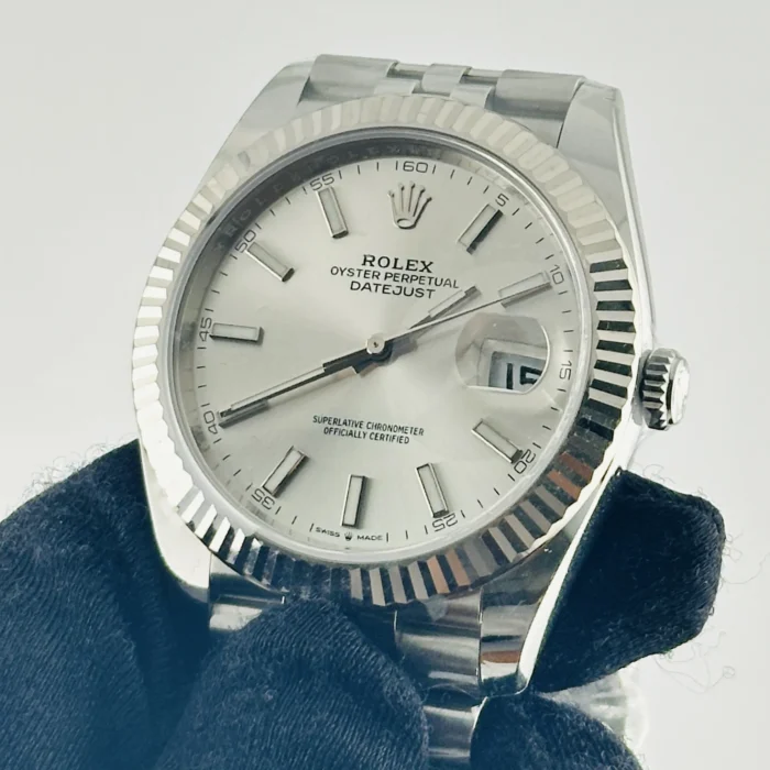 Rolex Datejust Silver Index Dial on D-Link Jubilee Bracelet Ref. 126334 with New Style Card (green) 2023 - Image 3
