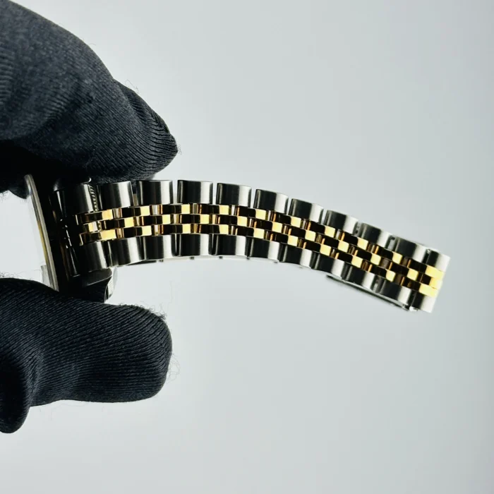 Rolex Datejust Lady Champagne Stick Dial on D-Link Jubilee Ref. 69173 with Papers 1996 - Image 5