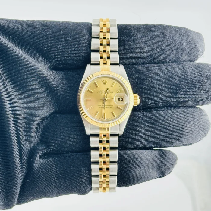 Rolex Datejust Lady Champagne Stick Dial on D-Link Jubilee Ref. 69173 with Papers 1996 - Image 2