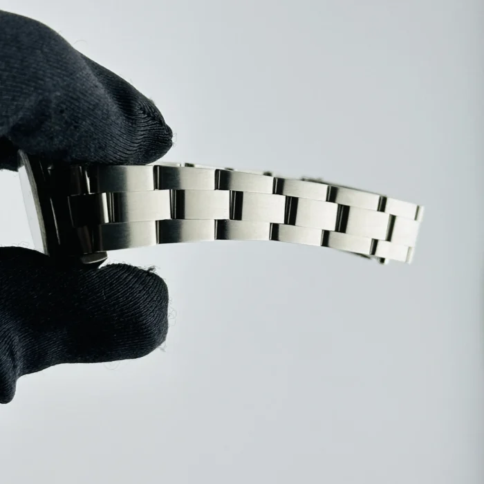Rolex Oyster Perpetual Silver Stick Dial on Oyster Bracelet Ref. 76080 with Papers 2000 - Image 5