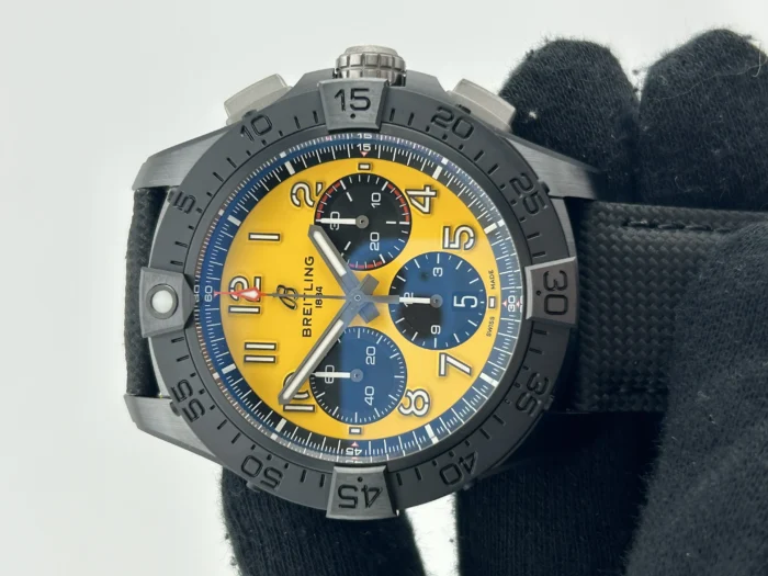 Breitling Avenger B01 Chronograph Yellow / Arabic Numerals Dial on Leather Strap Ref. SB0147101I1X2 with Card 2026 - Image 3