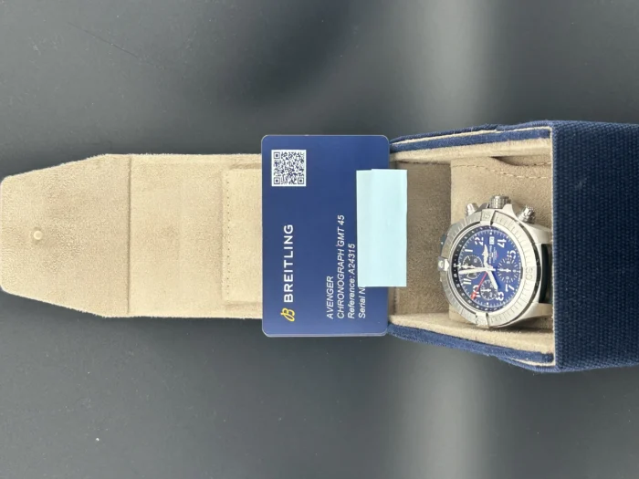 Breitling Avenger Chronograph GMT Blue Arabic Chronograph Dial on Brushed Ref. A24315101C1X1 with Card 2023 - Image 7