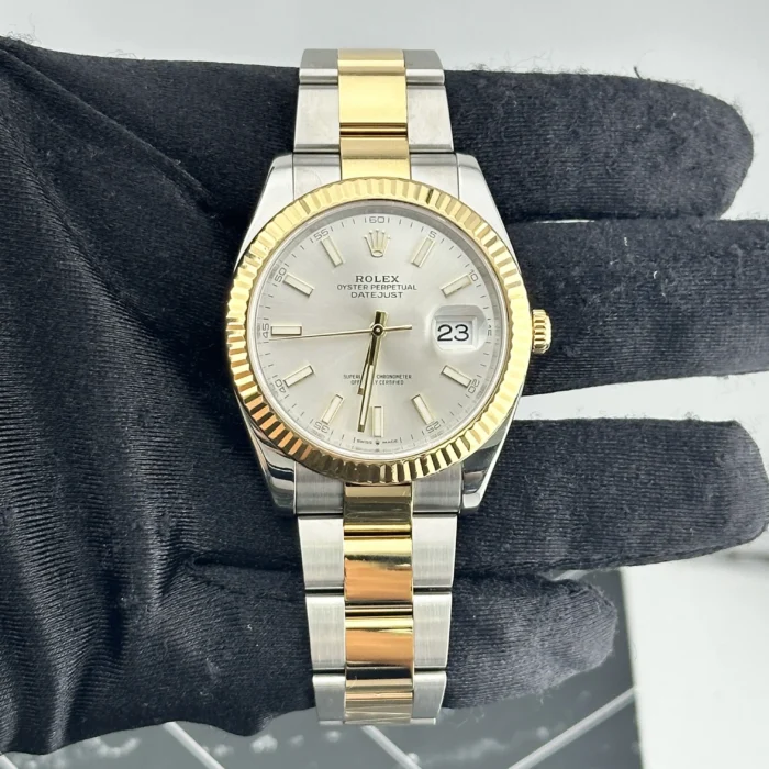 Rolex Datejust Silver Index Dial on Oyster Bracelet Ref. 126333 with New Style Card (green) 2021 - Image 2