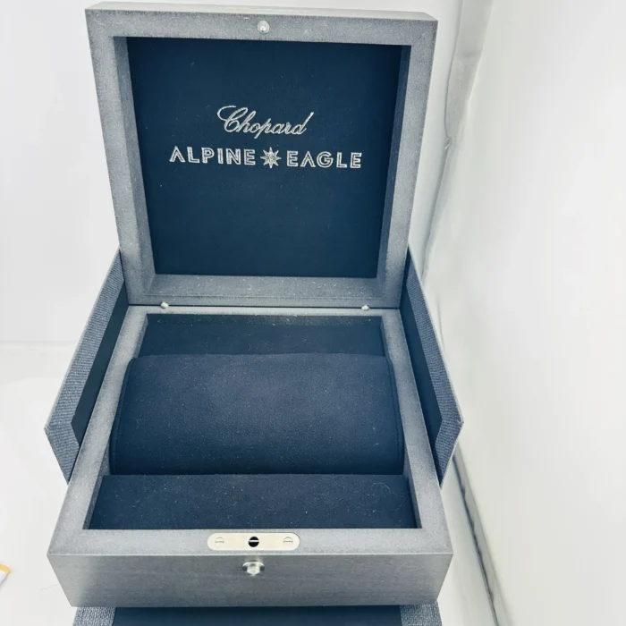 Chopard Alpine Eagle Blue Dial on Stainless Steel Bracelet Ref. 298600-3001 with Card 2023 - Image 8