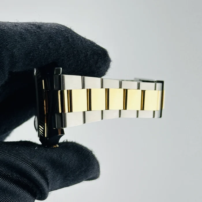 Rolex Datejust Champagne Diamond Factory Dial on Oyster Bracelet Ref. 126333 with New Style Card (White) 2018 - Image 5