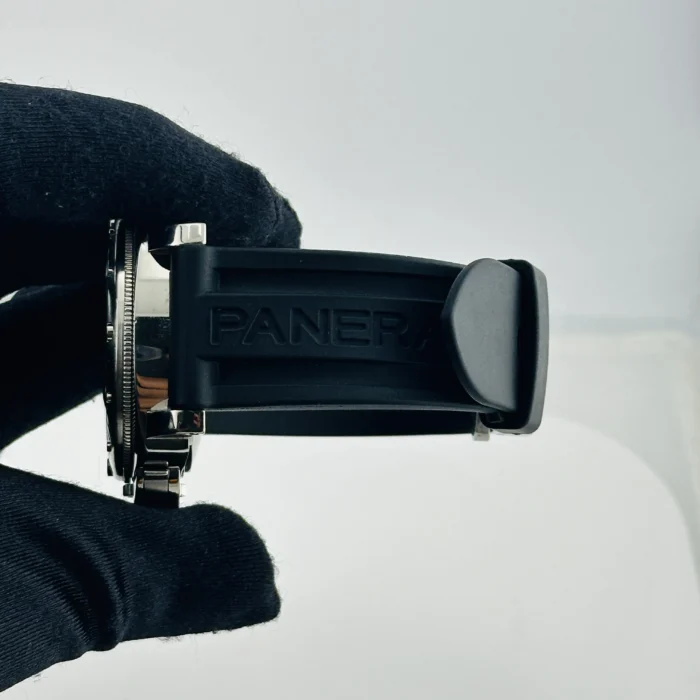 Panerai Luminor Submersible Black Dial on Rubber Strap Ref. PAM00024/OP6628 with Card 2005 - Image 5