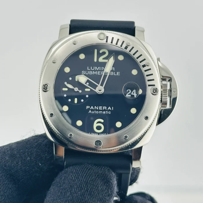 Panerai Luminor Submersible Black Dial on Rubber Strap Ref. PAM00024/OP6628 with Card 2005 - Image 3