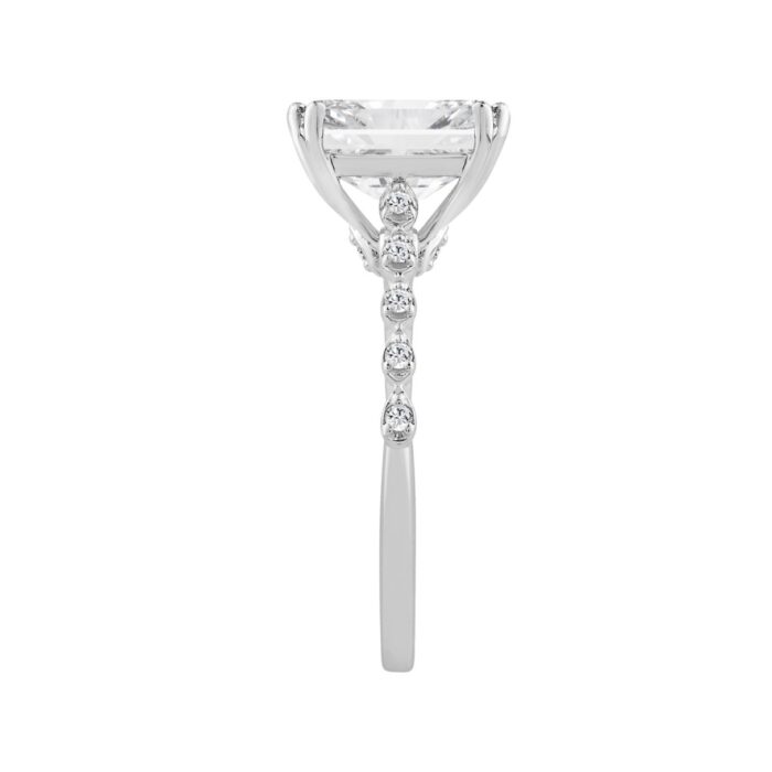 14K WHITE GOLD 3.00CT ROUND/RADIANT DIAMOND LADIES RING (CENTER STONE RADIANT DIAMOND 3CT) - Image 3