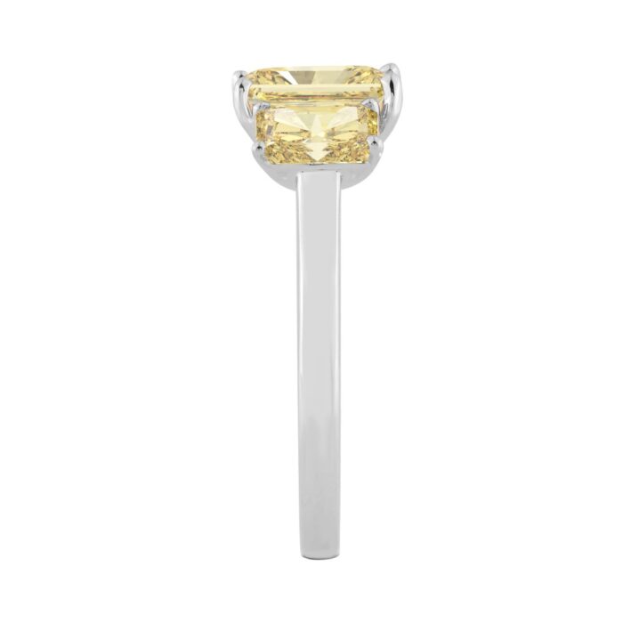 14K WHITE GOLD 2 1/2CT YELLOW RADIANT DIAMOND LADIES RING (CENTER STONE YELLOW RADIANT DIAMOND 1 1/2CT) - Image 3