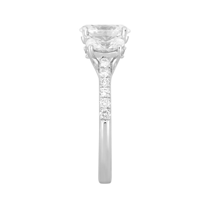 LADIES RING 2 1/4CT OVAL/ROUND DIAMOND 14K WHITE GOLD (CENTER STONE OVAL DIAMOND 1CT ) - Image 3