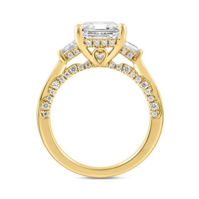 Luxury 14K Yellow Gold 4 1/4Ct Radiant & Round Lab Grown Diamond Engagement Ring 3.00Ct Radiant Center Stone With Trapezoid & Baguette Side Stones Tri - Image 2