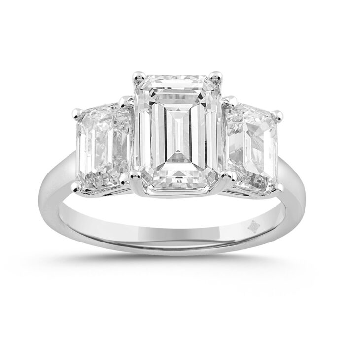 LADIES RING 5CT EMERALD DIAMOND 14K WHITE GOLD (CENTER STONE EMERALD DIAMOND 3CT ) - Image 1