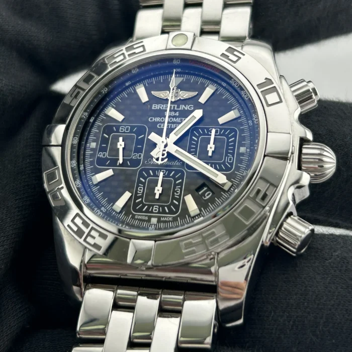 Breitling Chronomat Black Carbon Dial on Stainless steel Ref. AB0110/AB0110121B2A1 with Card 2018 - Image 3