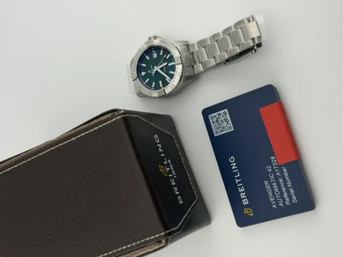 Breitling Avenger Automatic Green Dial on Stainless Steel Bracelet Ref. A17328101L1A1 with Card 2026 - Image 7