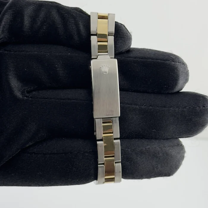 Rolex Datejust Champagne Stick Dial on Oyster Bracelet Ref. 6917 with Papers 1978 - Image 2