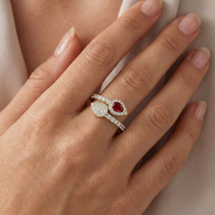 LADIES RING 0.62CT ROUND/RUBY PEAR DIAMOND 14K YELLOW GOLD (CENTER STONE 0.62CT RUBY PEAR DIAMOND) - Image 6