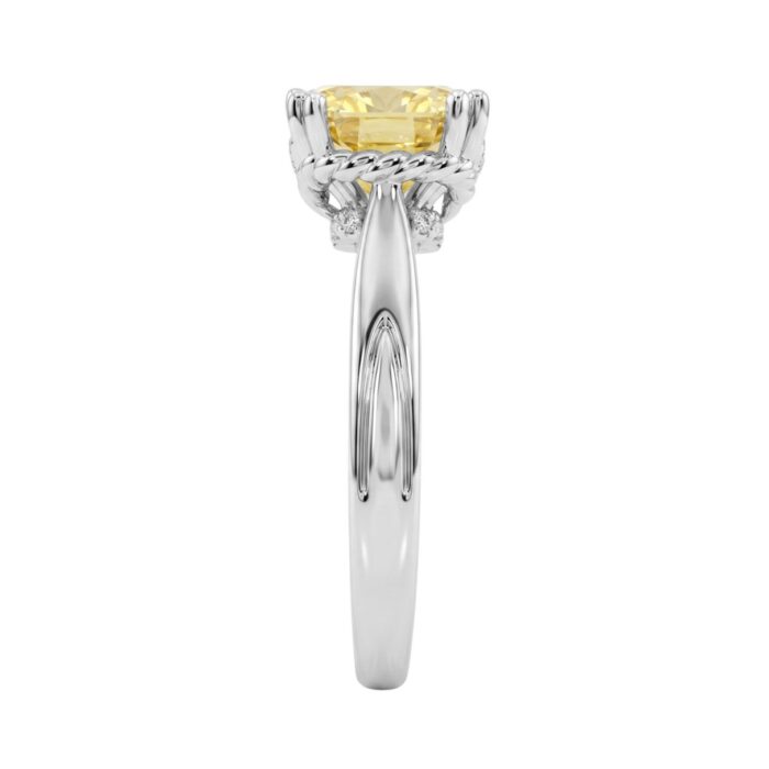 14K WHITE GOLD 3.00CT ROUND/YELLOW CUSHION DIAMOND LADIES RING (CENTER STONE YELLOW CUSHION DIAMOND 3CT) - Image 3