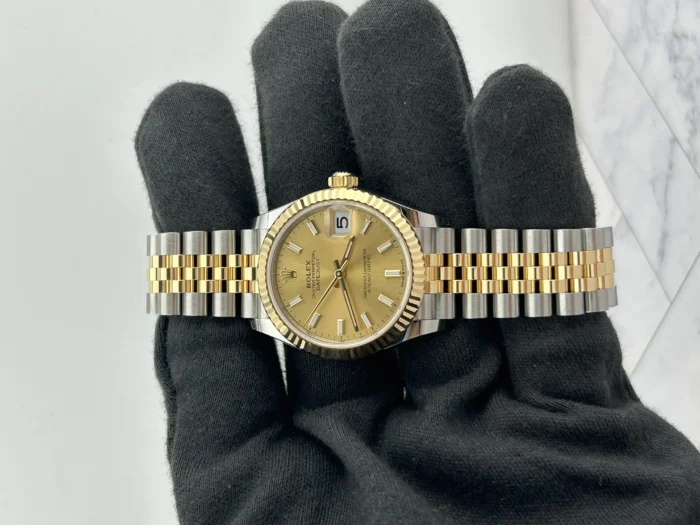 Rolex Datejust 31 Champagne Index Dial on Jubilee D-Link Ref. 278273 with New Style Card (green) 2026 - Image 2