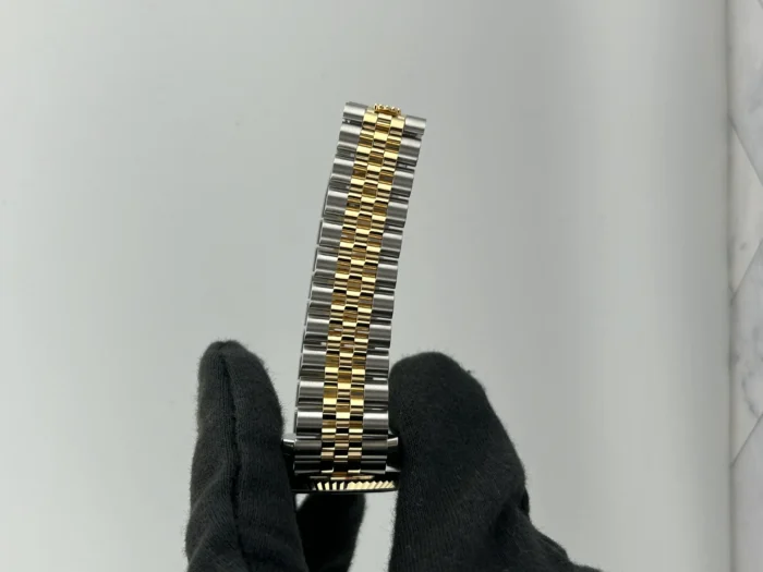 Rolex Datejust 31 Champagne Index Dial on Jubilee D-Link Ref. 278273 with New Style Card (green) 2026 - Image 5