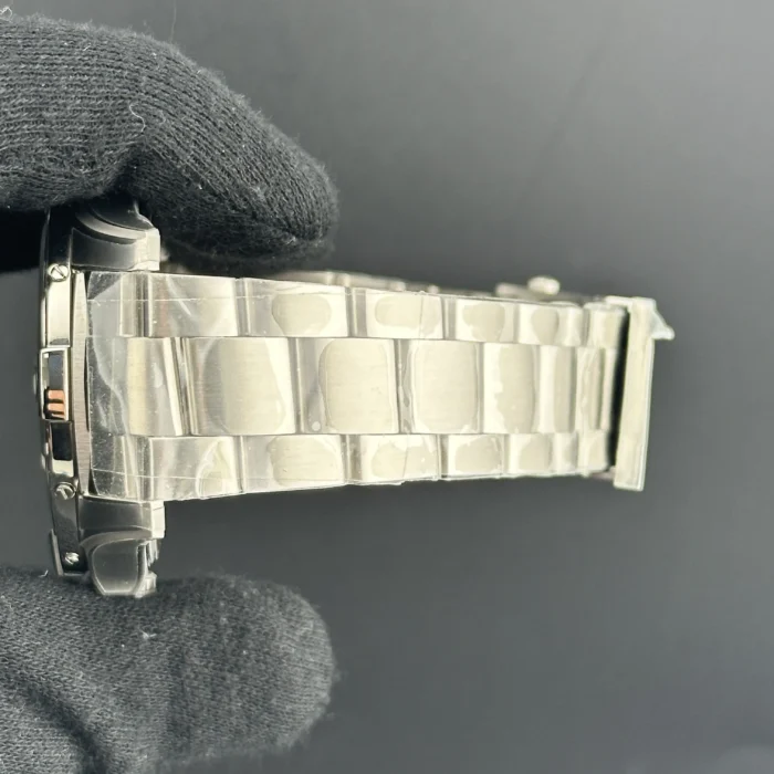 Breitling Avenger Automatic GMT Blue Dial on Bracelet Ref. A32320101C1A1 with Card 2026 - Image 5