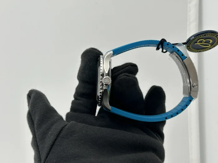 Breitling Superocean Automatic Turquoise Dial on Rubber Strap Ref. A17376211L2S2 with Card 2026 - Image 6