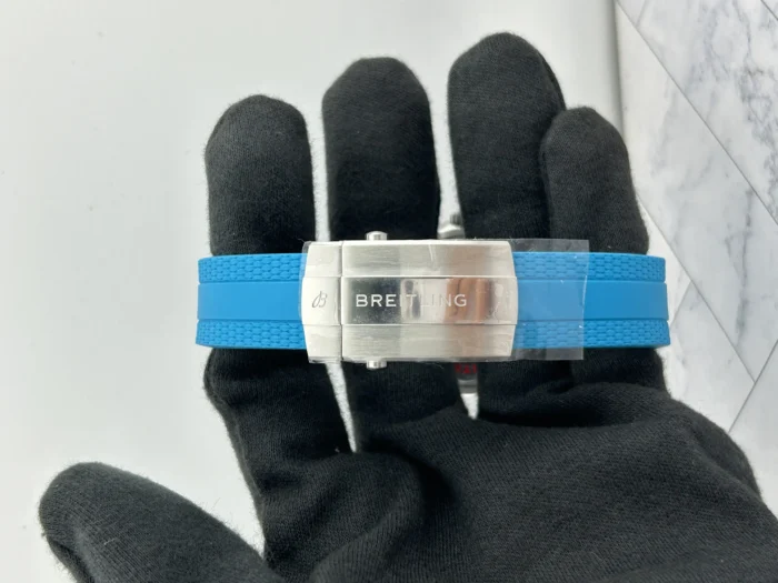 Breitling Superocean Automatic Turquoise Dial on Rubber Strap Ref. A17377211C1S1 with Card 2026 - Image 4