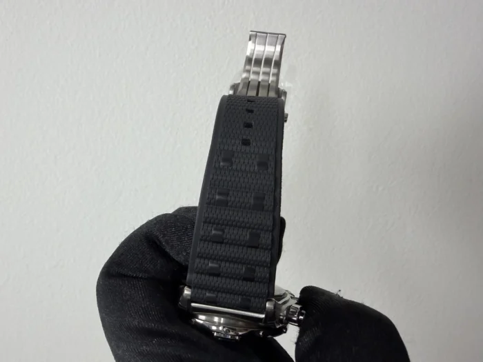 Breitling Super Chronomat B01 Anthracite Dial on Rubber Strap Ref. EB0136251M1S1 with Card 2026 - Image 3