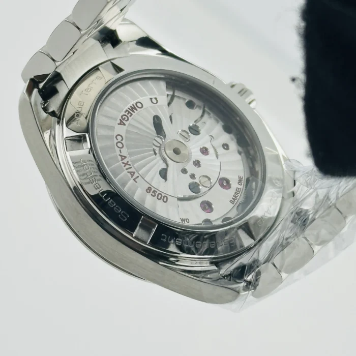 Omega Seamaster Aqua Terra Blue teak vertical pattern Dial on Stainless Steel Bracelet Ref. 231.10.39.21.03.001 - Image 4