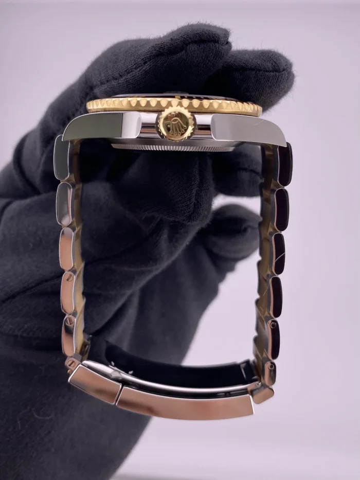 Rolex Submariner Black Dial on Oyster Bracelet Ref. 126613LN with New Style Card (green) 2024 - Image 6
