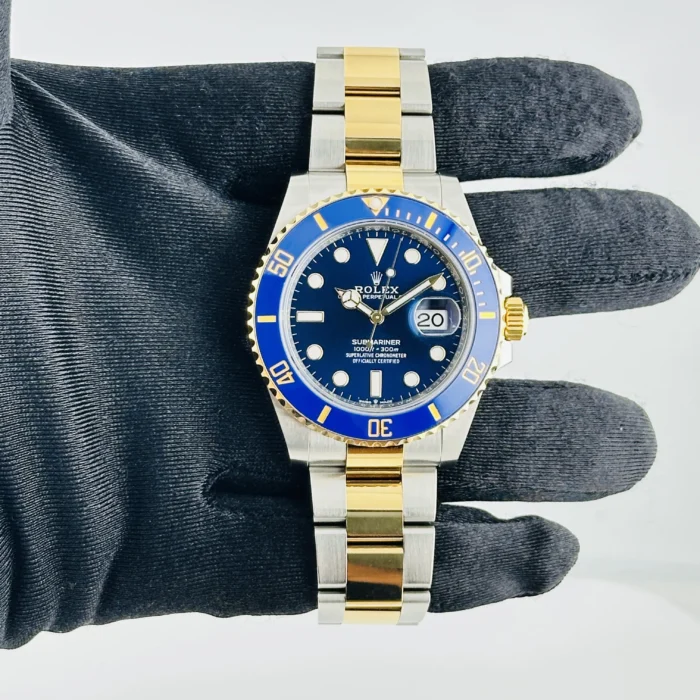 Rolex Submariner Blue Dial on Oyster Bracelet Ref. 126613LB with New Style Card (green) 2024 - Image 2