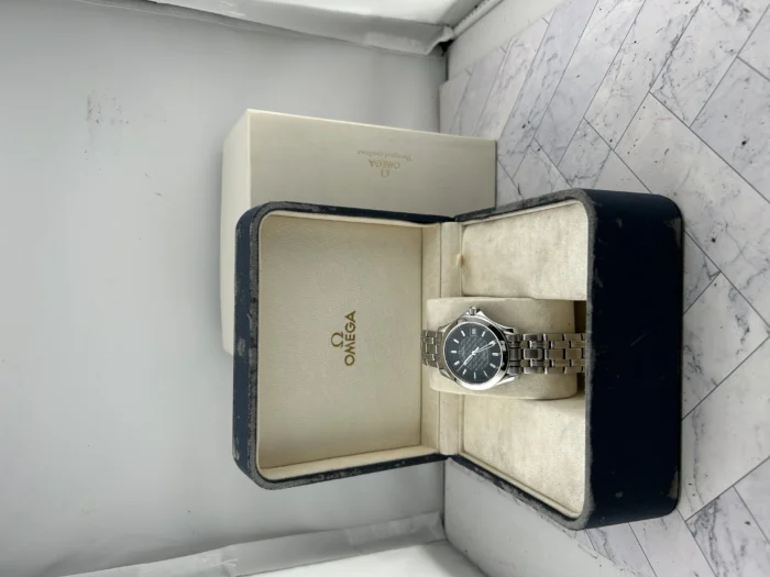 Omega Seamaster Blue Dial on Stainless Steel Bracelet Ref. 2500.80 - Image 6