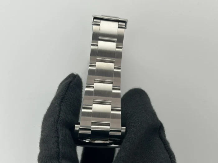 Rolex Oyster Perpetual 36 Lavender Dial on Oyster Ref. 126000 with New Style Card (green) 2026 - Image 4