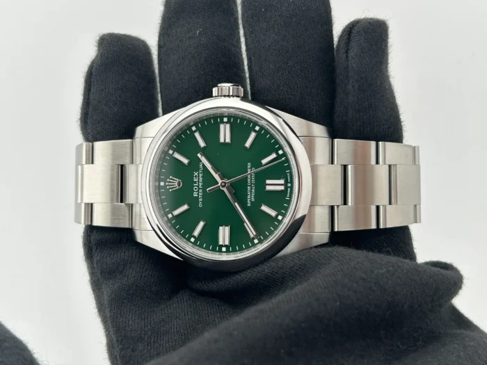 Rolex Oyster Perpetual 41 Green Dial on Oyster Ref. 134300 with New Style Card (green) 2026 - Image 2