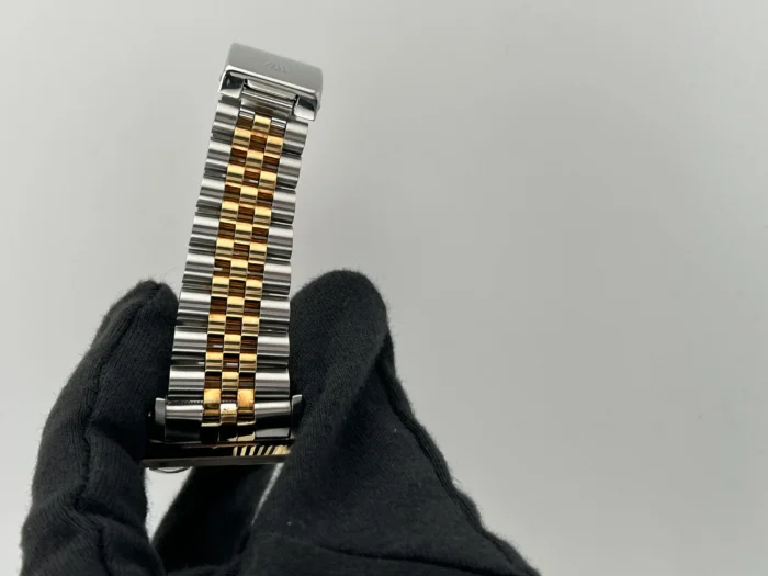 Rolex Datejust Champagne Stick Dial on D-Link Jubilee Ref. 16233 with Papers 1994 - Image 5